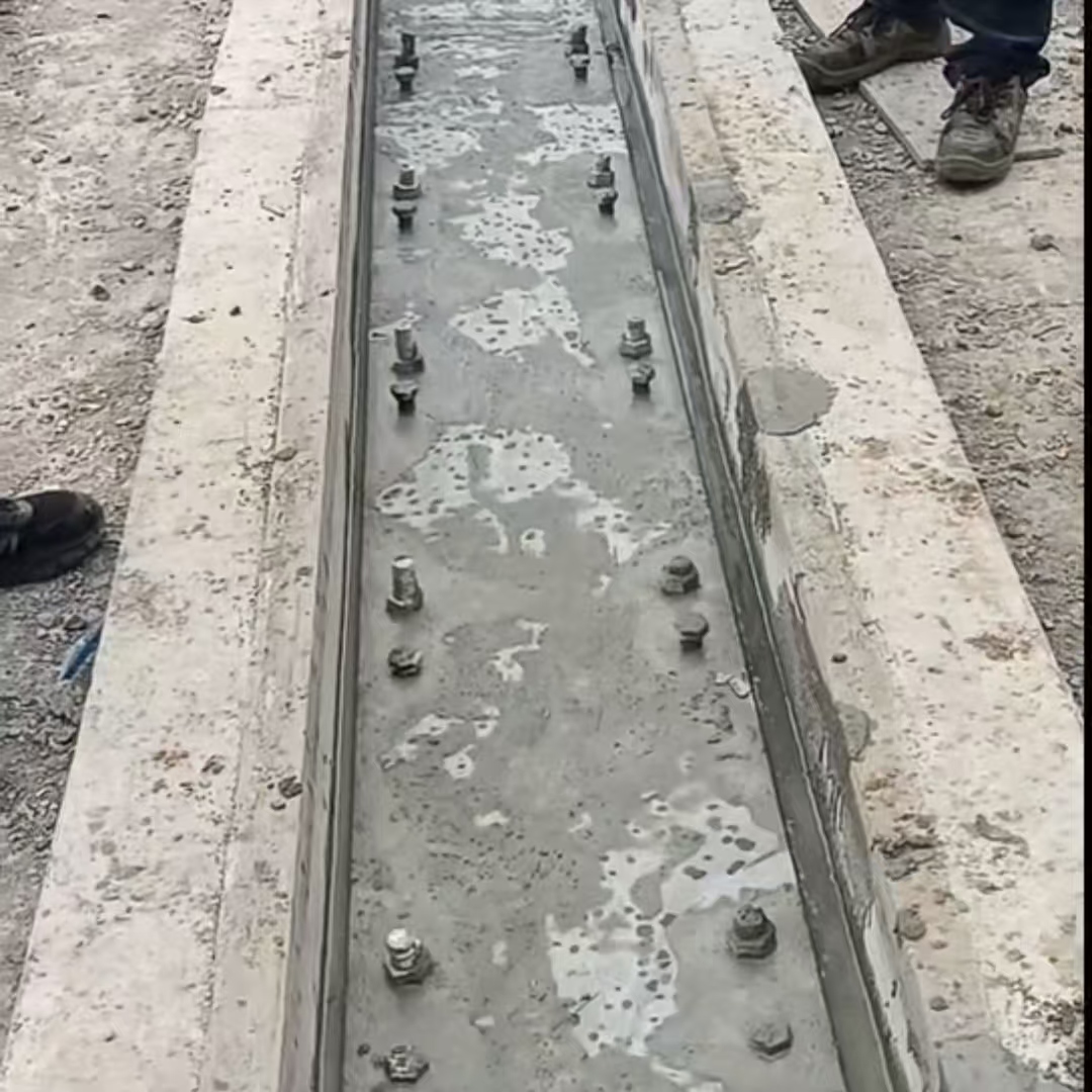扶风港口码头起重机龙门吊重型机械设备稳固用早强快凝轨道胶泥